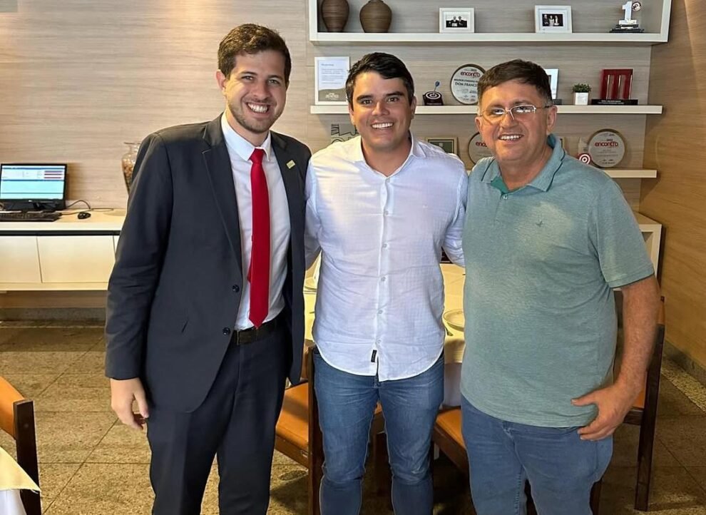 adelmo-moura-recebe-apoio-de-romerinho-dantas