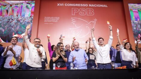 em-congresso-prestigiado-por-lula,-joao-campos-e-eleito-presidente-nacional-do-psb