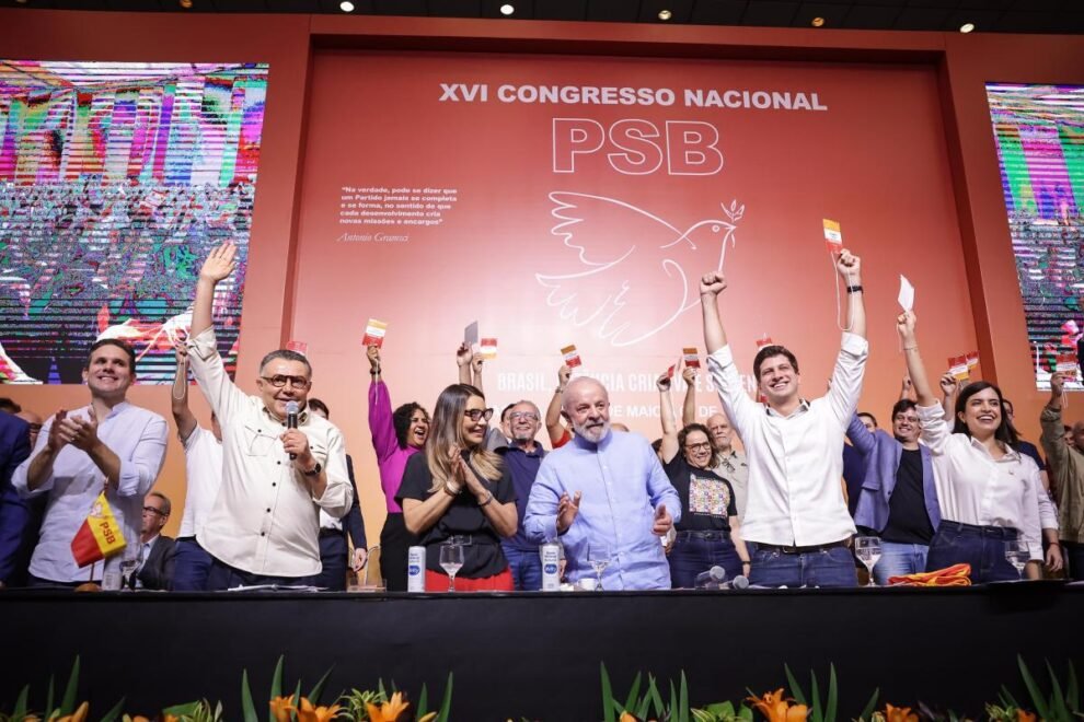 em-congresso-prestigiado-por-lula,-joao-campos-e-eleito-presidente-nacional-do-psb