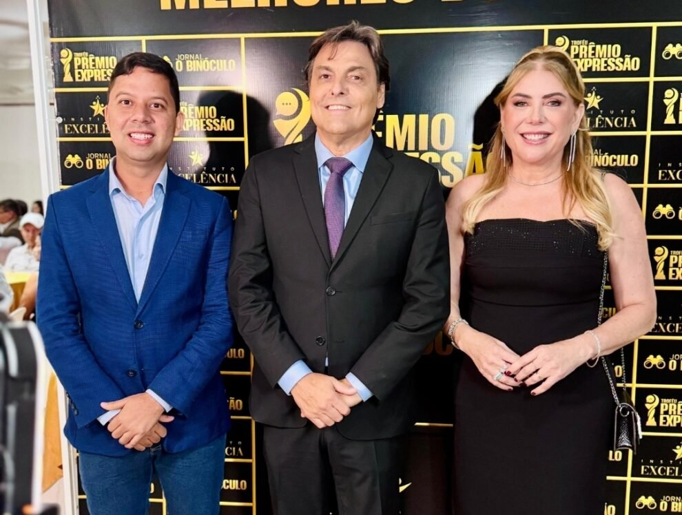 marconi-santana-e-homenageado-com-o-trofeu-expressao