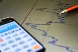 rombo-fiscal:-54%-dos-municipios-estao-no-vermelho,-diz-cnm