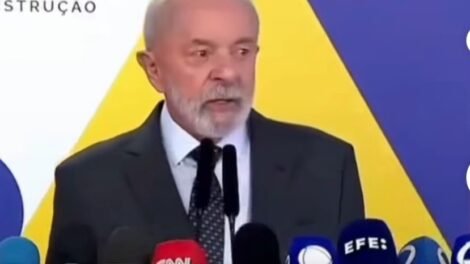 lula-diz-que-eduardo-bolsonaro-fica-“tentando-lamber-as-botas-do-trump”