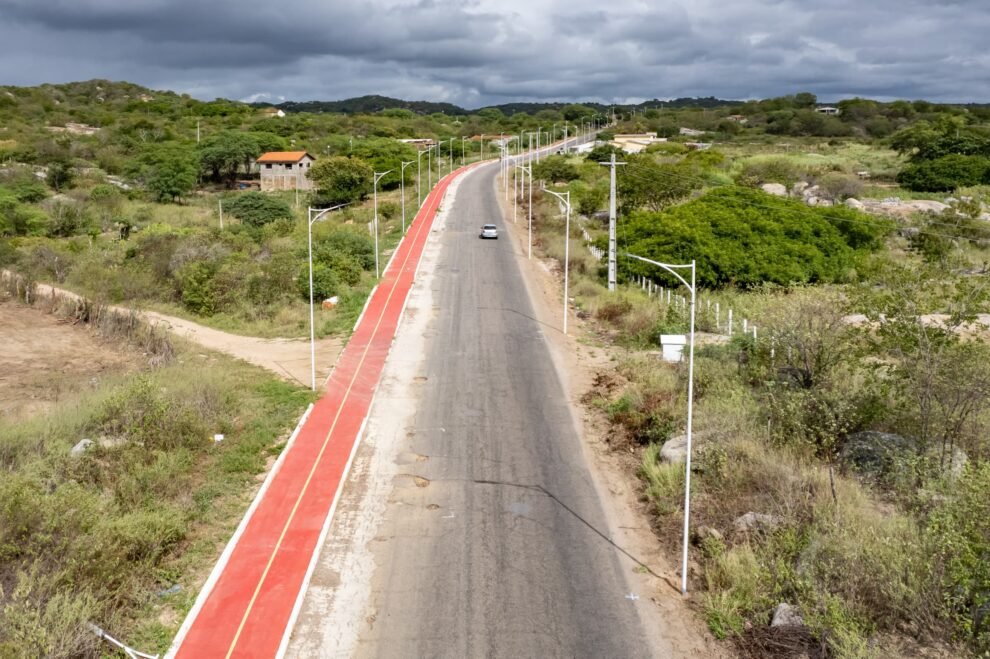 prefeitura-de-itapetim-inicia-obra-de-iluminacao-em-led-entre-a-vila-das-criancas-e-o-hospital