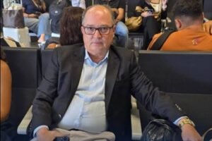 magno-martins-passa-susto-ao-encontrar-homem-com-facao-no-aeroporto-de-brasilia