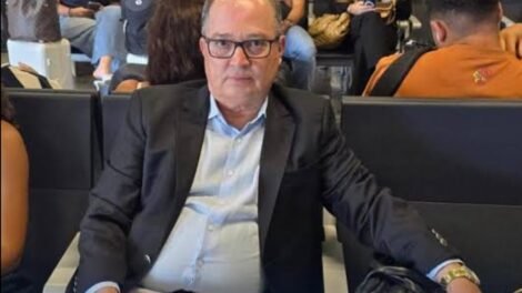 magno-martins-passa-susto-ao-encontrar-homem-com-facao-no-aeroporto-de-brasilia