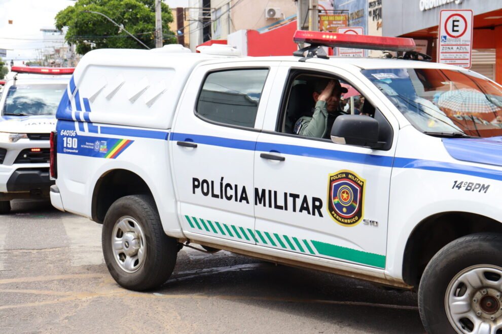 homem-procurado-para-e-preso-a-cerca-em-sao-jose-do-belmonte-pe