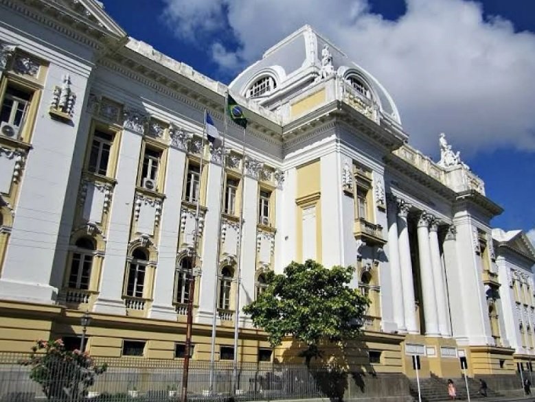 sertanejos-condenados-a-penas-de-83-e-22-anos-por-desvio-de-dinheiro-com-alvaras