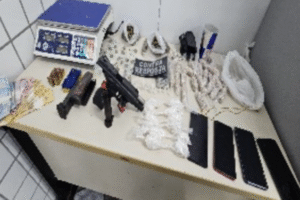 ex-presidiario-e-preso-com-arsenal-e-drogas-apos-denuncias-na-imbiribeira