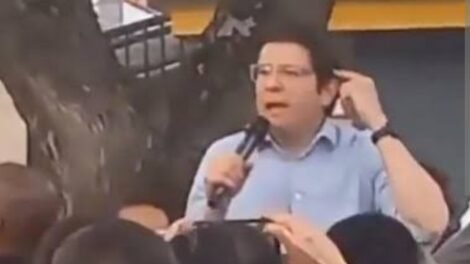 estado-de-candidato-a-presidencia-da-colombia-alvo-de-atentado-e-critico