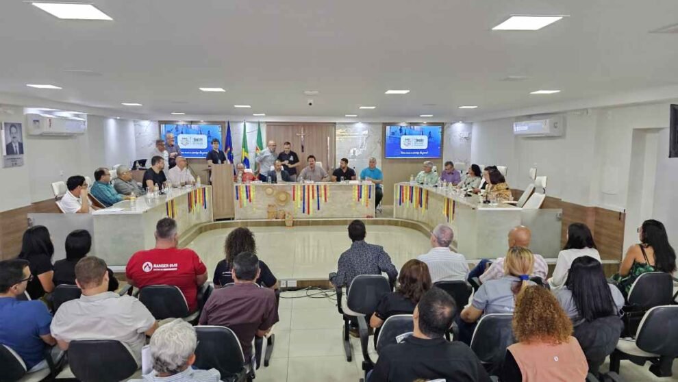 camara-de-arcoverde-se-reune-e-debate-trade-turistico