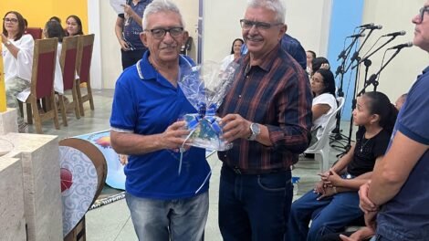 em-quixaba,-prefeito-ze-pretinho-participa-da-celebracao-dos-19-anos-do-terco-dos-homens