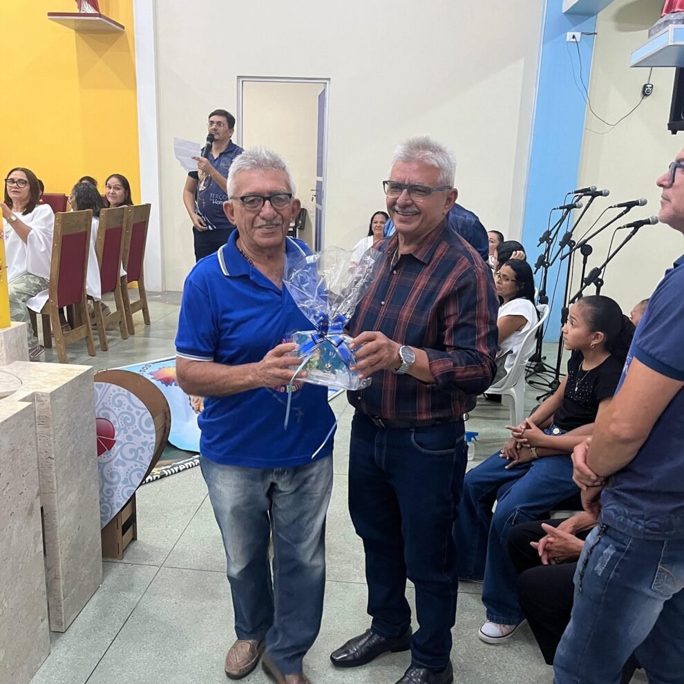 em-quixaba,-prefeito-ze-pretinho-participa-da-celebracao-dos-19-anos-do-terco-dos-homens
