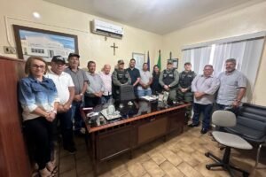 prefeito-de-iguaracy-e-23o-bpm-reforcam-parceria-para-acoes-de-seguranca-no-municipio