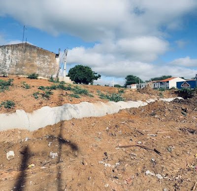 com-nova-tubulacao,-prefeitura-de-tabira-liga-via-antes-intransitavel-em-brejinho