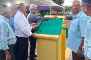 em-quixaba.-prefeito-ze-pretinho-inaugura-passagem-molhada-no-sitio-agua-verde