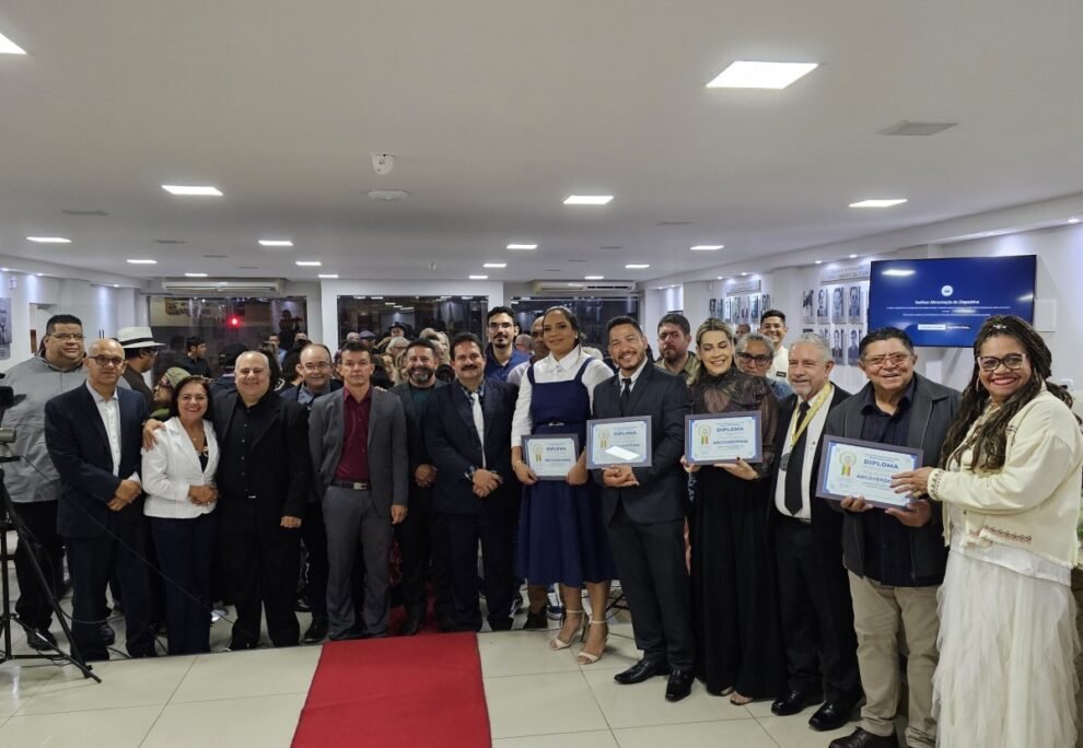 em-solenidade,-camara-de-arcoverde-entrega-medalha-e-titulos-de-cidadao-a-personalidades