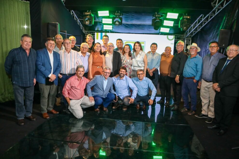 em-solenidade-marcada-por-emocao-e-historia,-sicoob-pernambuco-celebra-25-anos