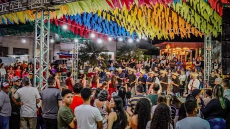 itapetim-encerra-sao-joao-das-escolas-e-abre-oficialmente-o-palhocao-junino-2025