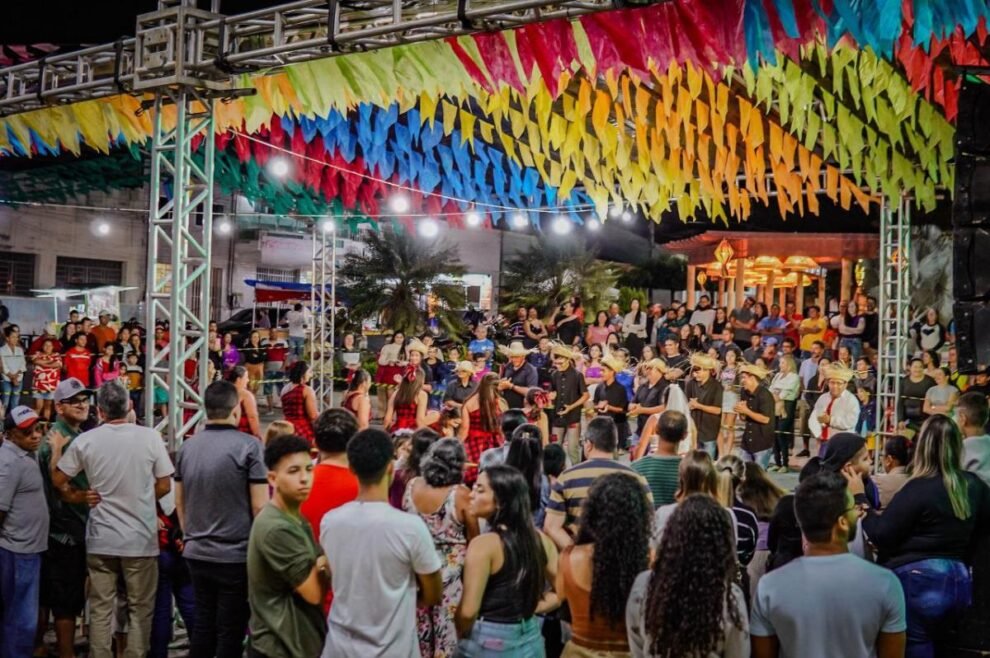 itapetim-encerra-sao-joao-das-escolas-e-abre-oficialmente-o-palhocao-junino-2025