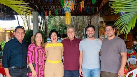 kaio-manicoba-se-reune-com-savio-torres-em-tuparetama-e-amplia-aliancas-no-sertao-do-pajeu