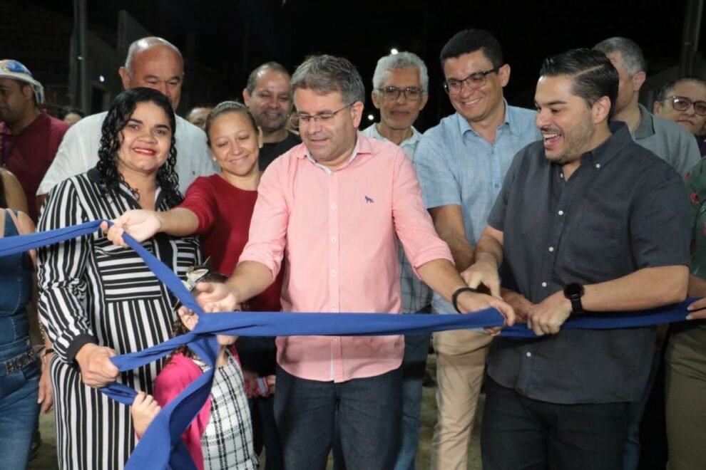 prefeitura-de-afogados-inaugurou-rua-pavimentada-no-residencial-laura-ramos