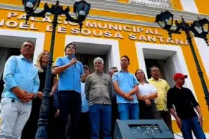 em-flores,-marconi-santana-pleiteia-construcao-de-caps-durante-visita-de-humberto-costa