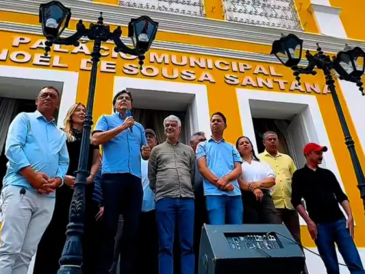 em-flores,-marconi-santana-pleiteia-construcao-de-caps-durante-visita-de-humberto-costa