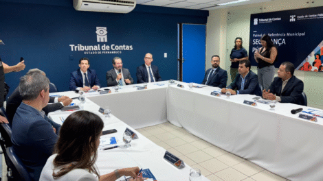 presidente-da-uvp-defende-seguranca-publica-no-planejamento-municipal-durante-evento-do-tce-pe