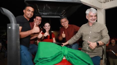 prefeitura-de-serra-talhada-entrega-novo-trator-para-agricultura-familiar