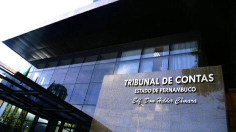 tce-suspende-pagamentos-de-contrato-milionario-da-secom-pe-por-falhas-em-julgamento-de-propostas