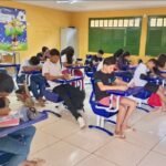 santa-cruz-entrega-de-mesas-e-carteiras-para-rede-municipal