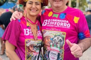 zeca-e-nerianny-acompanham-caminhada-do-forro