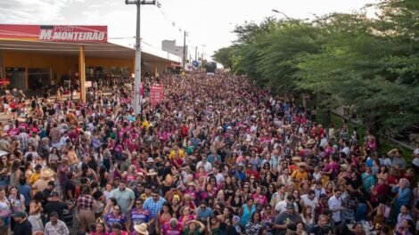 caminhada-do-forro-arrasta-multidao-e-grandes-shows-marcaram-o-domingo-do-sao-joao-de-arcoverde