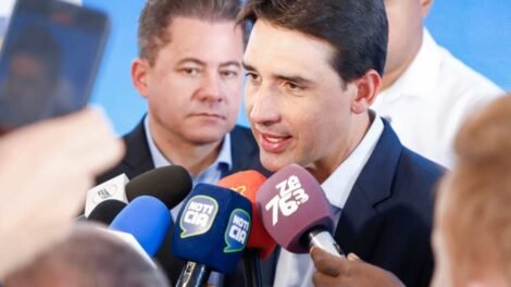 brasil-tem-movimentacao-recorde-de-passageiros-nos-aeroportos,-comemora-silvio-costa-filho