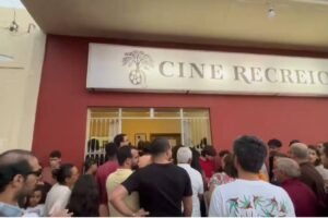 apos-mais-de-uma-decada-fechado,-cine-recreio-reabre-em-floresta