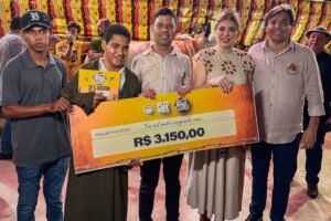 prefeito-gilberto-ribeiro-enaltece-festival-do-carro-de-boi,-em-flores-pe