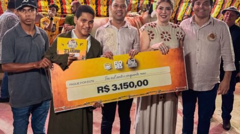 prefeito-gilberto-ribeiro-enaltece-festival-do-carro-de-boi,-em-flores-pe