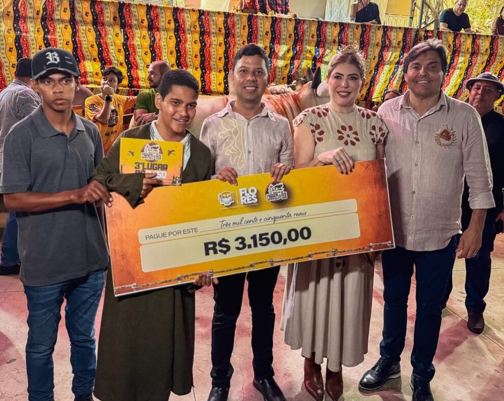 prefeito-gilberto-ribeiro-enaltece-festival-do-carro-de-boi,-em-flores-pe