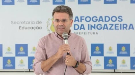 brinde-com-politicagem-vira-dor-de-cabeca-em-afogados-da-ingazeira