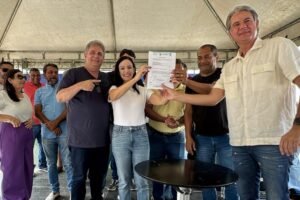 marcia-conrado-e-fernando-monteiro-assinaram-ordem-de-servico-para-reforma-do-pereirao
