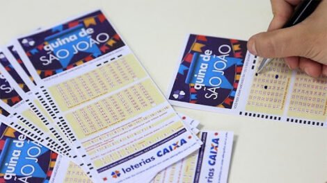 idoso-de-84-anos-ganha-mais-r$-4-milhoes-na-quina-de-sao-joao,-mas-reclama:-“veio-um-pouco-tarde”