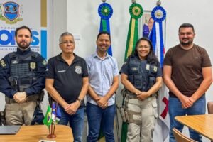 prefeito-de-flores-discute-projeto-de-monitoramento-veicular-com-prf-e-policia-civil