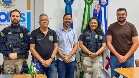 prefeito-de-flores-discute-projeto-de-monitoramento-veicular-com-prf-e-policia-civil
