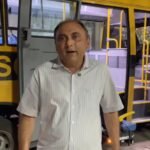 prefeitura-de-carnaiba-entrega-duas-novas-ambulancias-e-cinco-onibus-escolares-a-populacao