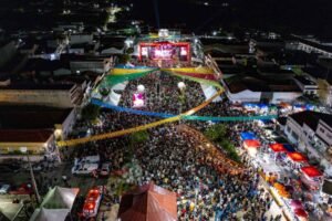 sao-pedro-de-itapetim-2025-tem-inicio-com-shows-e-boa-presenca-popular