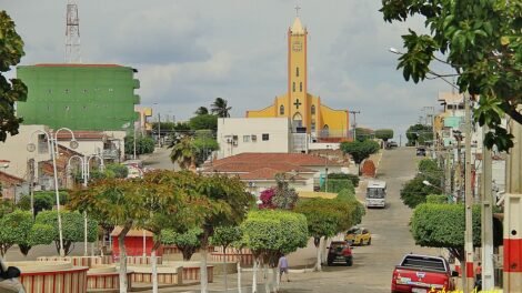 prefeito-de-tavares-anuncia-pagamento-de-servidores-referente-a-junho