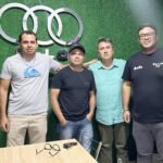 blogueiros-caue-rodrigues-e-jailton-ramos-visitam-estudios-da-ellotv,-em-sao-jose-do-egito