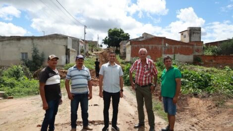 prefeitura-de-tabira-inicia-obras-de-rede-de-esgoto-na-lagoa-da-boa-vista-e-no-bairro-de-nair