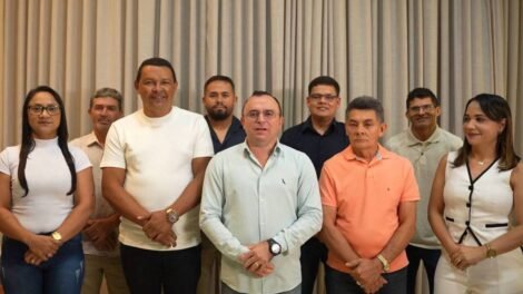 grupo-politico-do-prefeito-de-santa-cruz-da-baixa-verde-declara-apoio-a-reeleicao-de-raquel-lyra