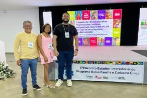 prefeitura-de-iguaracy-participa-de-encontro-estadual-sobre-o-bolsa-familia-em-belo-jardim